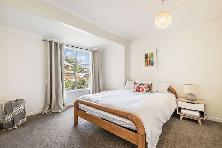 4 Fifeshire Street Belmont_17