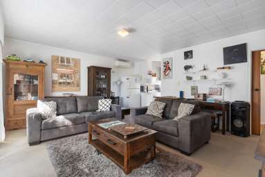 2/26 James Road_2