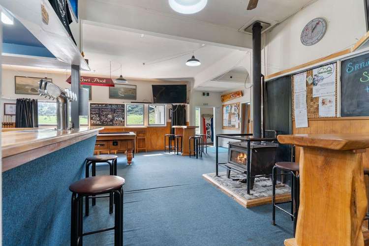 5726 Masterton Castlepoint Road Masterton_39