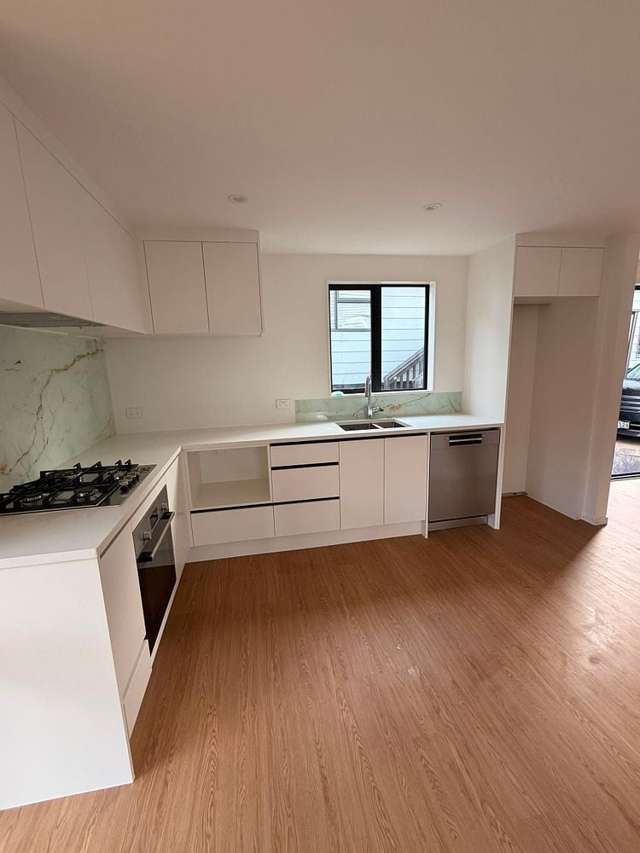 4/35A Somerset Road Mount Roskill_2
