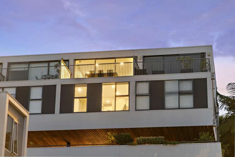 15 The Boardwalk Auckland Central_22