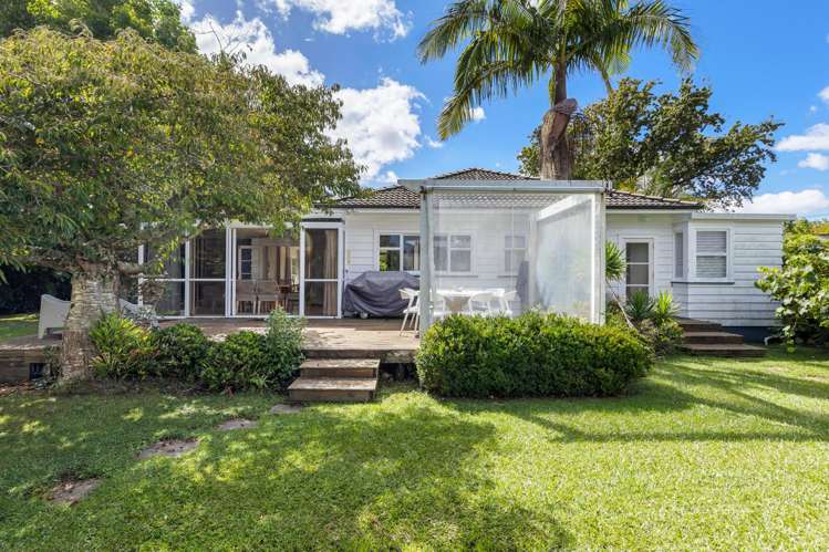 9 Glamis Avenue Manly_7