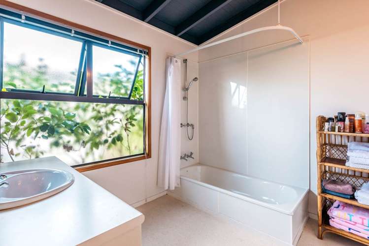 12b Tiri Road Oneroa_13