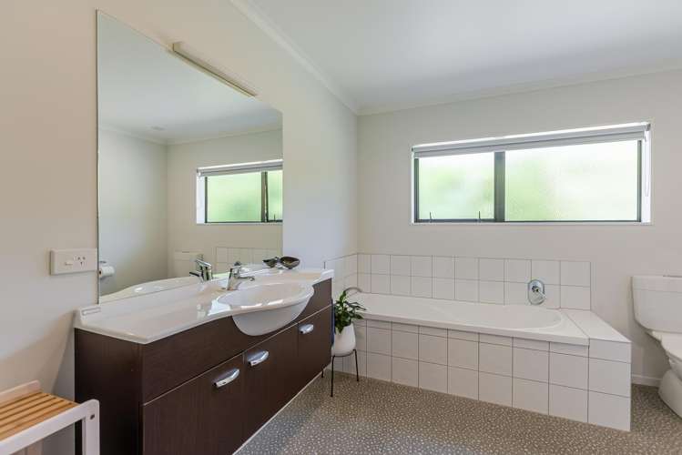 114 Maui Pomare Road Nikau Valley_24