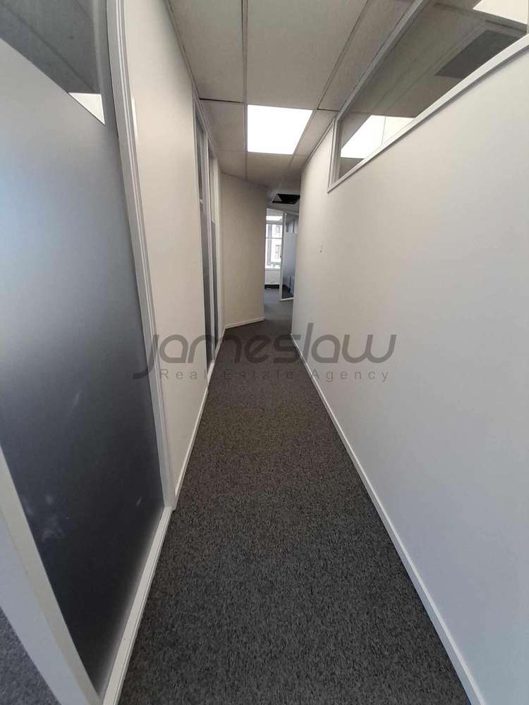 1A/129 Onewa Road Northcote_10