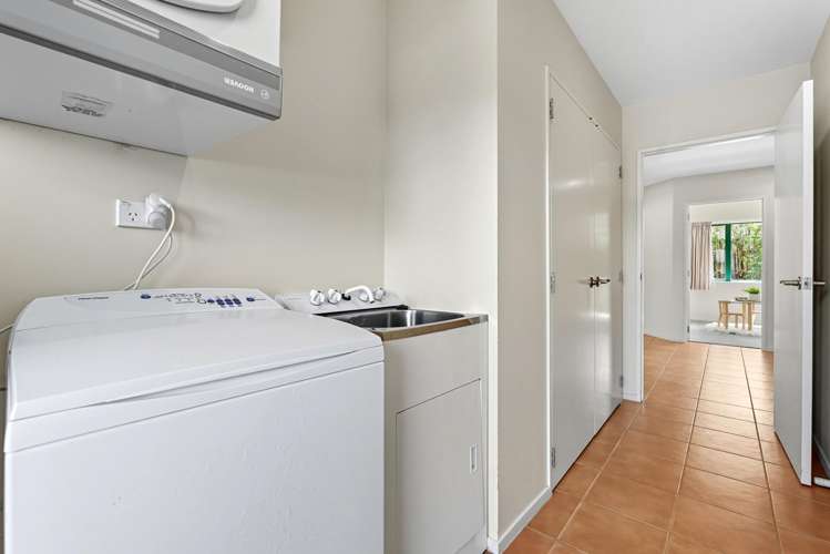 52 Kath Hopper Drive Orewa_17