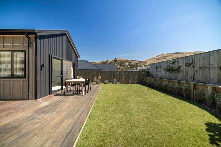 16 Crop Street Jacks Point_15