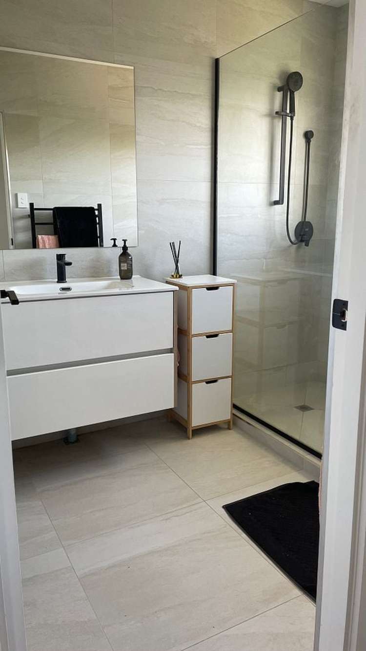 22A Meadway Sunnyhills_3