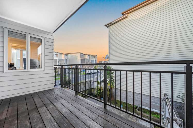 12 Panakenake Way Flat Bush_23