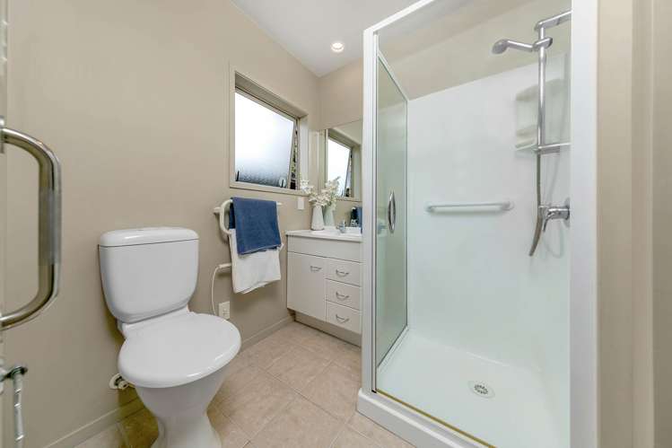 1/47 Swanson Road Henderson_13