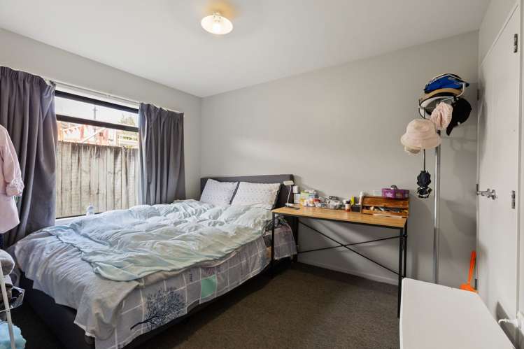 15a Greensboro Street Hamilton East_13