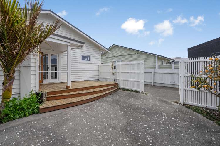 4 Collins Street Petone_18