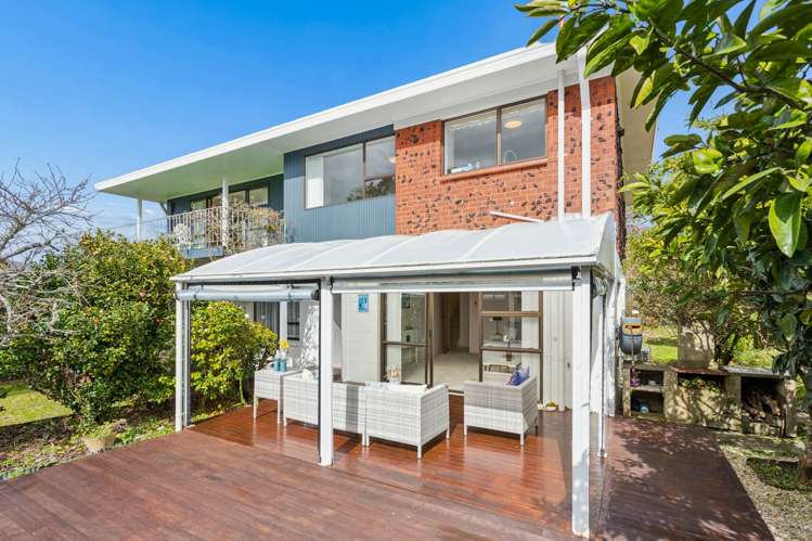 1 Sunrise Lane Te Atatu South_1
