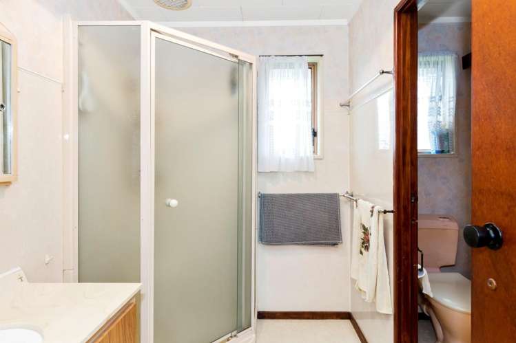 39 Twentysecond Avenue Gate Pa_13