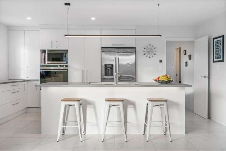 6 Orchard Terrace Riverhead_2