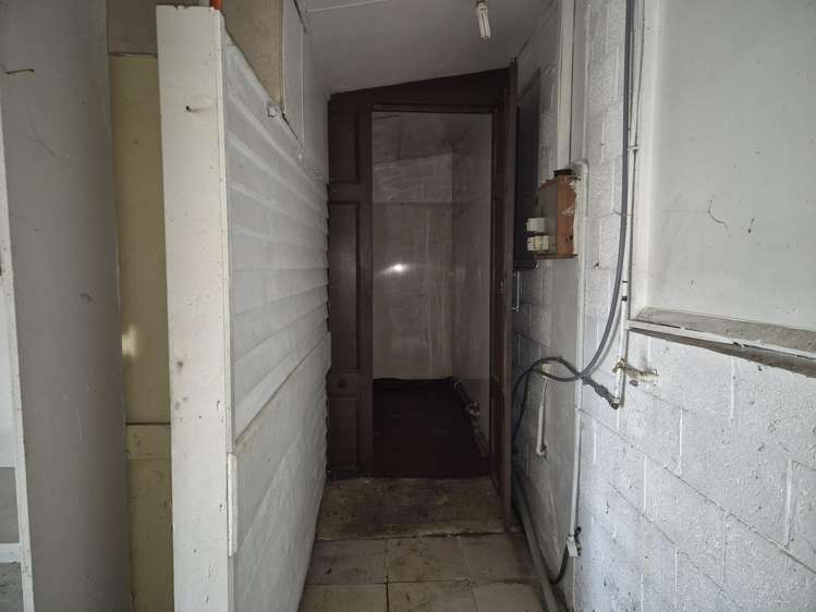 85-87 West Coast Road Glen Eden_9