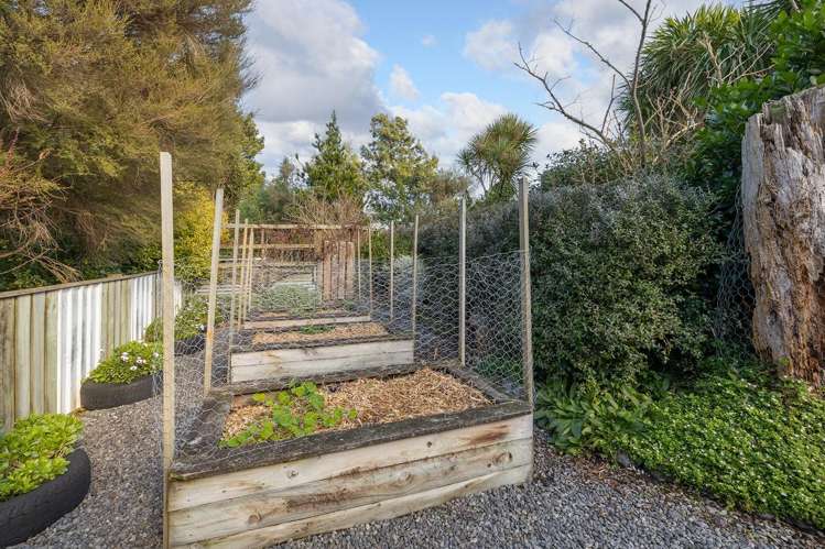 40 Woodward Street East Featherston_12