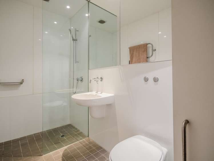 209/22 Fisher-Point Drive Auckland Central_9