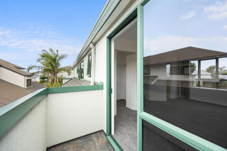 2/36 Devon Road Bucklands Beach_24