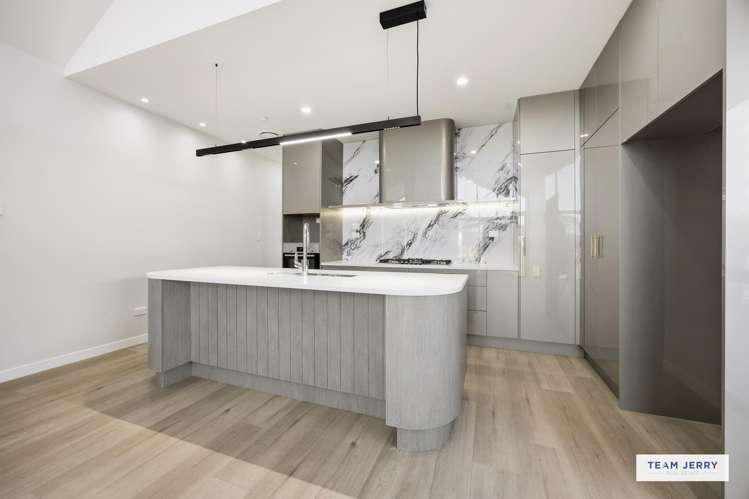 14 Tuwai Crescent Opaheke_11