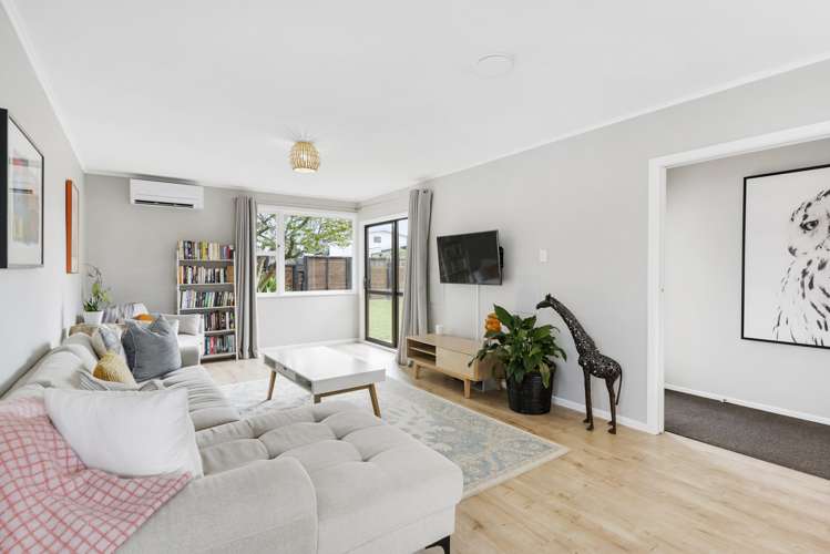 25 Crocombe Crescent Beach Haven_6