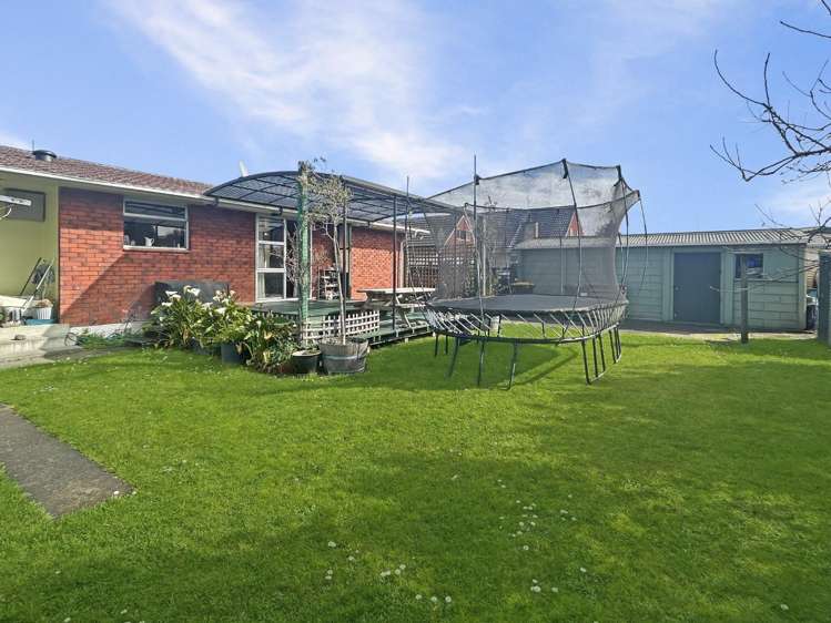 67 Sherwill Street East 10643_11