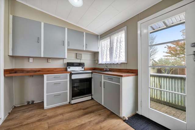 79A Swansea Road Stratford_3