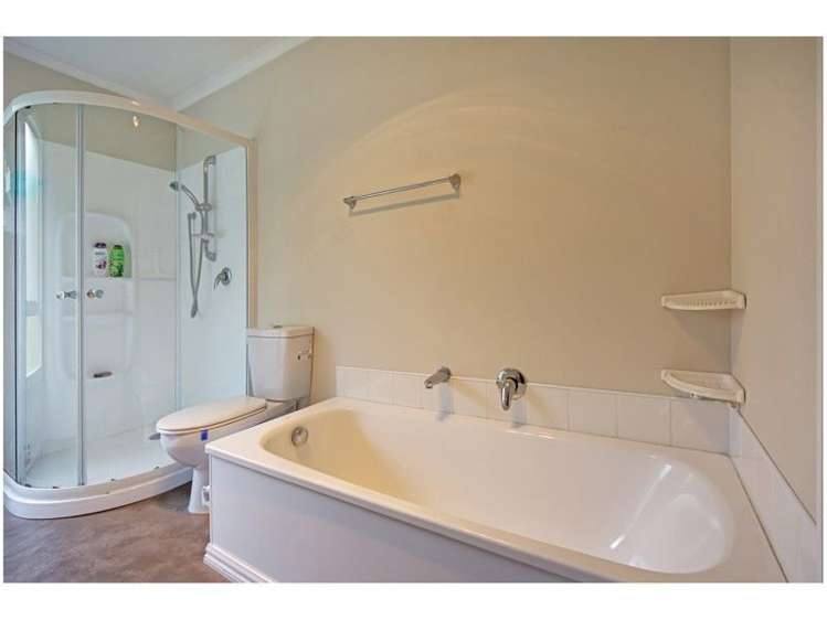 6 Olivine Terrace The Brook_12