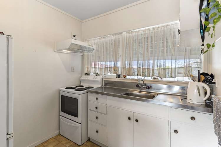 42 Mcannalley Street Manurewa_12