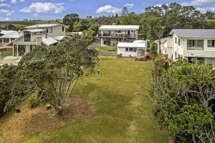 13 Okura River Road Okura_12