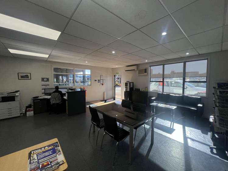 440 Church Street East Penrose_17