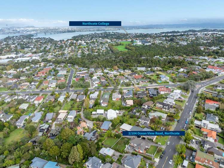 2/104 Ocean View Road Hillcrest_24