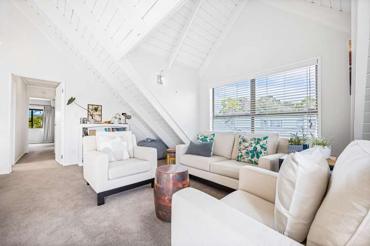 36 Whangaparaoa Road Red Beach_6