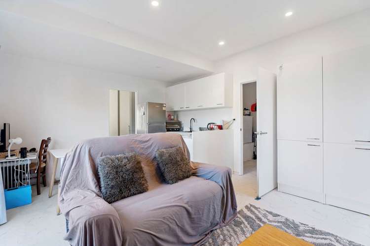 8 Evanda Crescent Conifer Grove_13