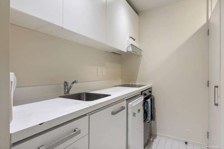 1107/10 Waterloo Quadrant Auckland Central_5