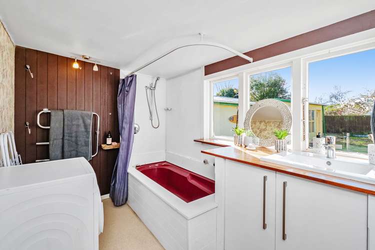 20 Broadway Avenue Waikuku Beach_16