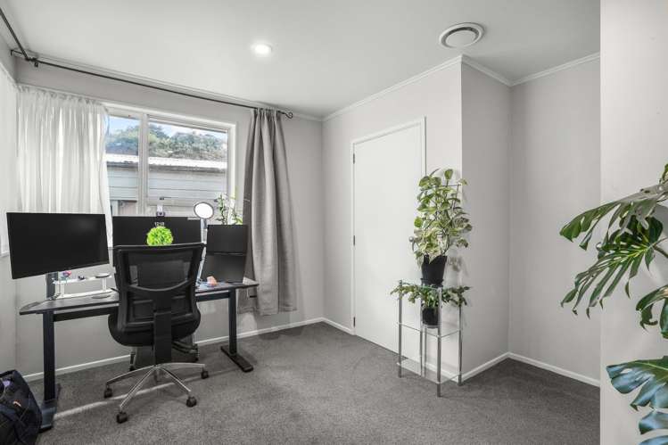 7 Gainsborough Grove Belmont_14