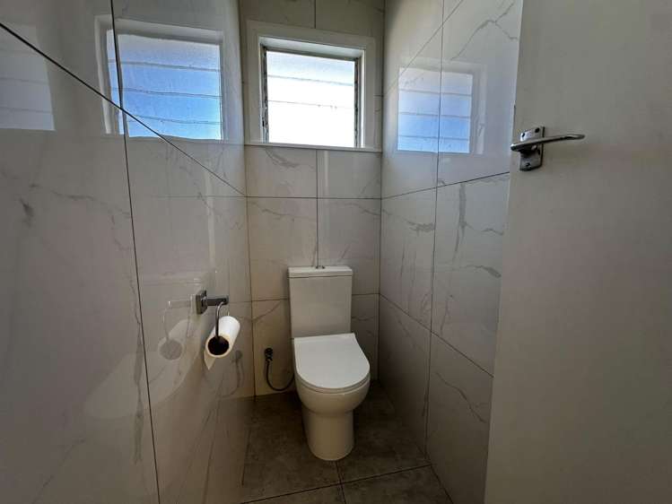 2/211 Rifle Range Road 11209_11