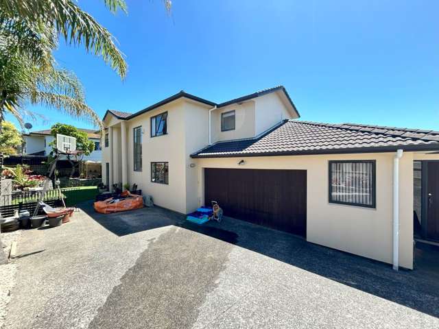 Executive Family Home in Central Albany