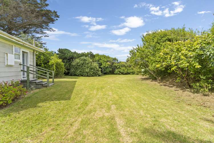 39a Tasman Road Otaki Beach_15