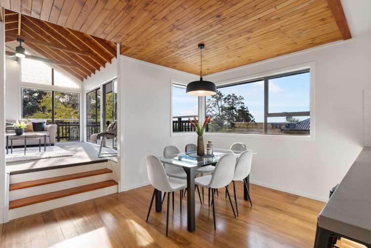 34 Fairmount Road Titirangi_15