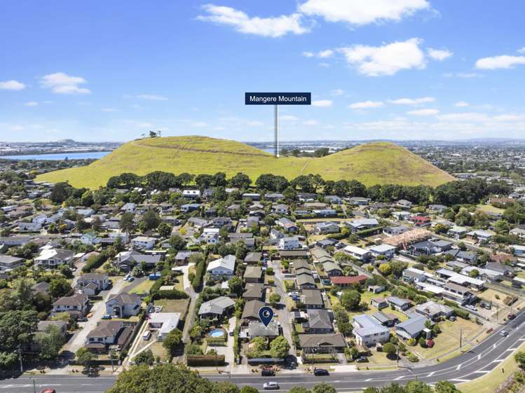 99 Wallace Road Mangere Bridge_16