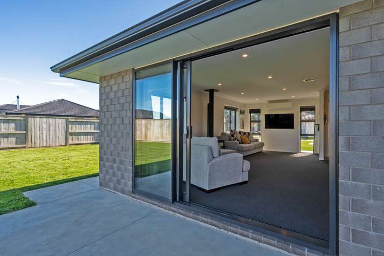 21 Maple Grove Solway_10