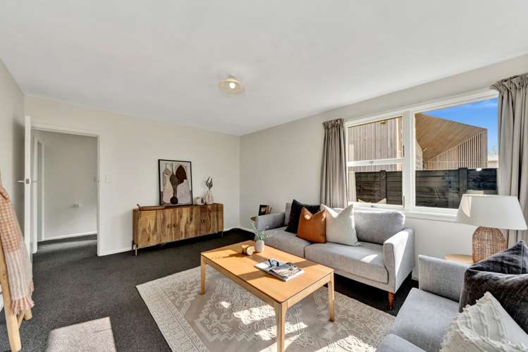 1041 Colombo Street St Albans_9