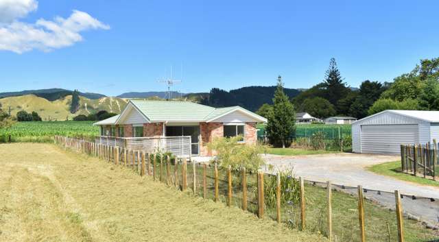 37 Waikawa Beach Road Manakau_2