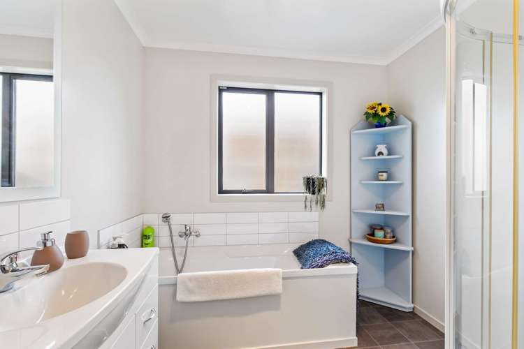 88 Mclintock Street Johnsonville_14