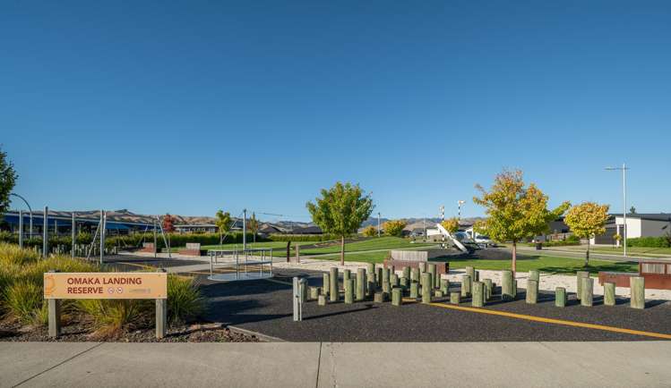 2 Kittyhawk Road Burleigh_9