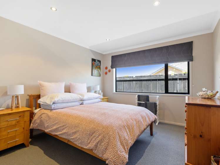 3 Kensington Place Springlands_13