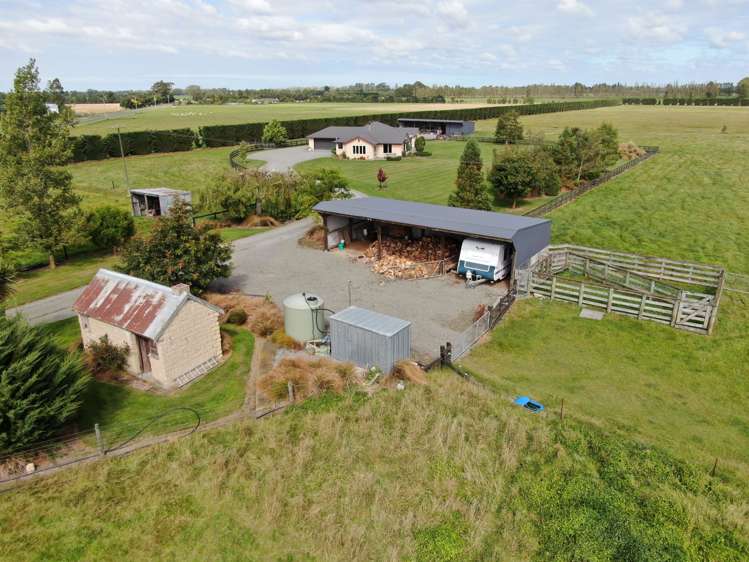 54 Longbeach Road Willowby_19