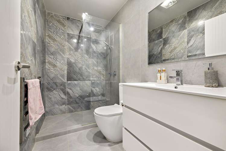 7 Stroom Street Flat Bush_11